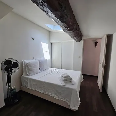 Le Duplex Du Marin Nimois - Une Nuit A Nîmes Exterior photo
