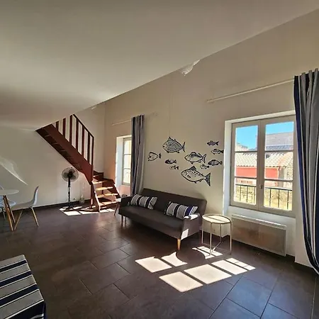 Le Duplex Du Marin Nimois - Une Nuit A Nîmes Exterior photo